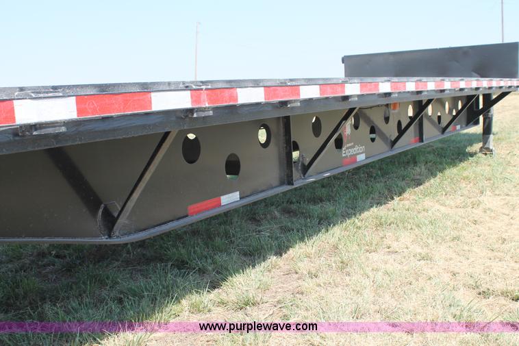 image for item H1749 2005 Aztec drop deck trailer