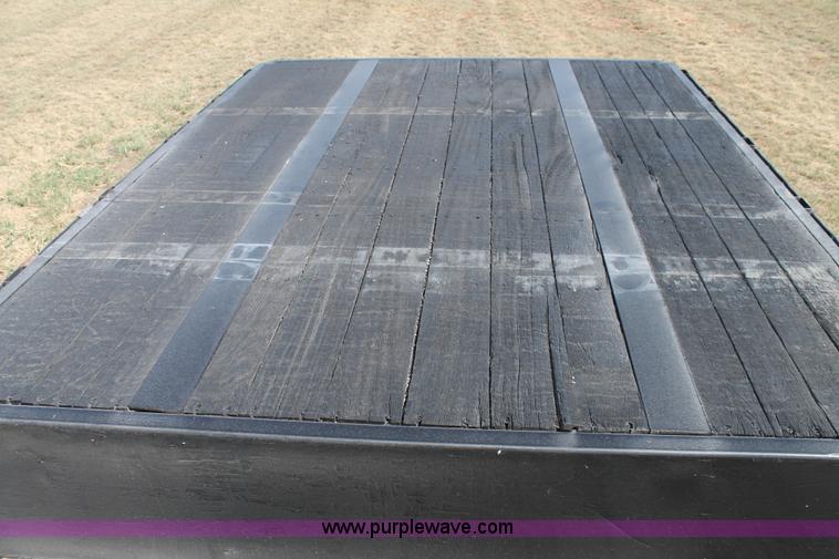 image for item H1749 2005 Aztec drop deck trailer