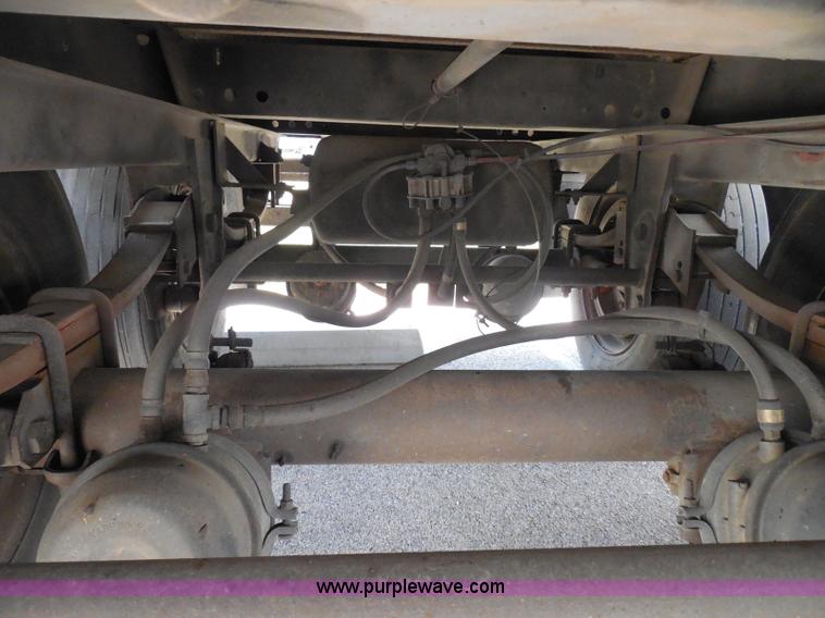 image for item I3354 1996 Dorsey AIDT-LSCG dry van trailer