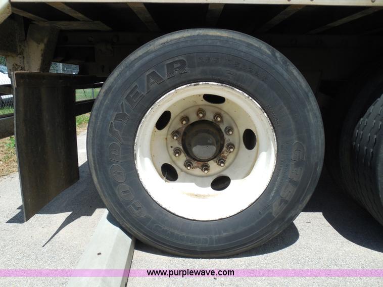 image for item I3354 1996 Dorsey AIDT-LSCG dry van trailer