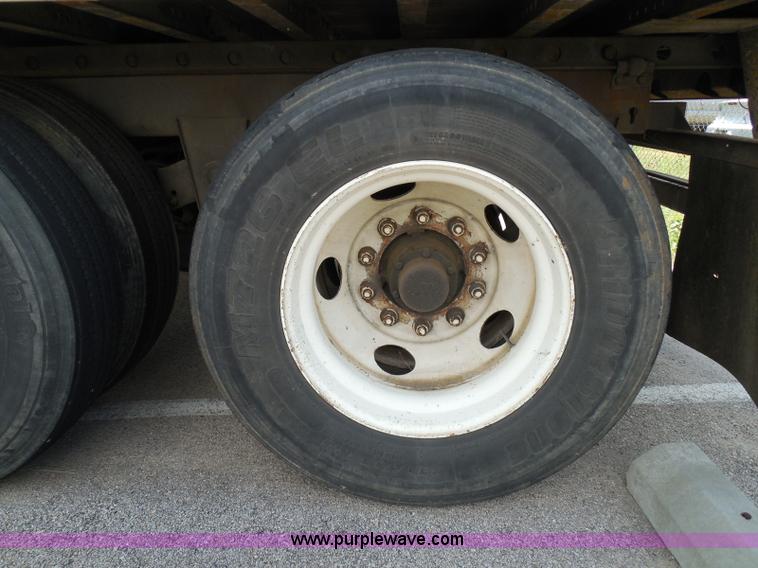 image for item I3354 1996 Dorsey AIDT-LSCG dry van trailer