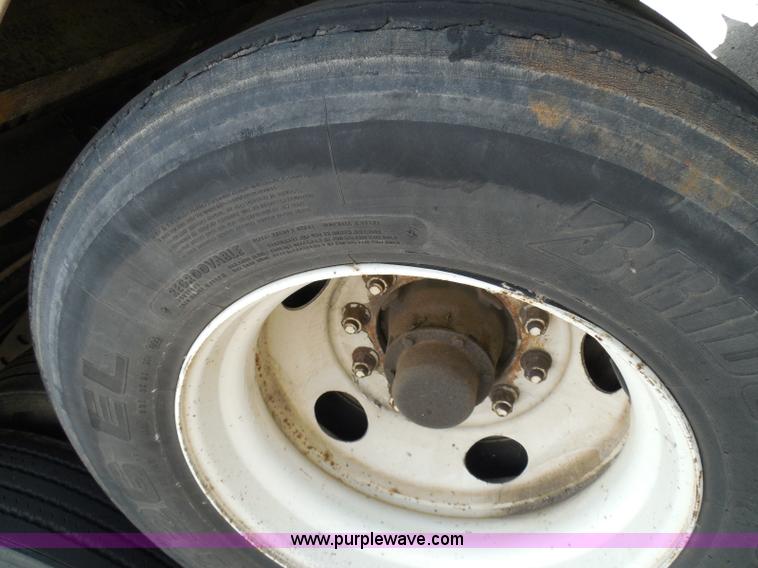 image for item I3354 1996 Dorsey AIDT-LSCG dry van trailer