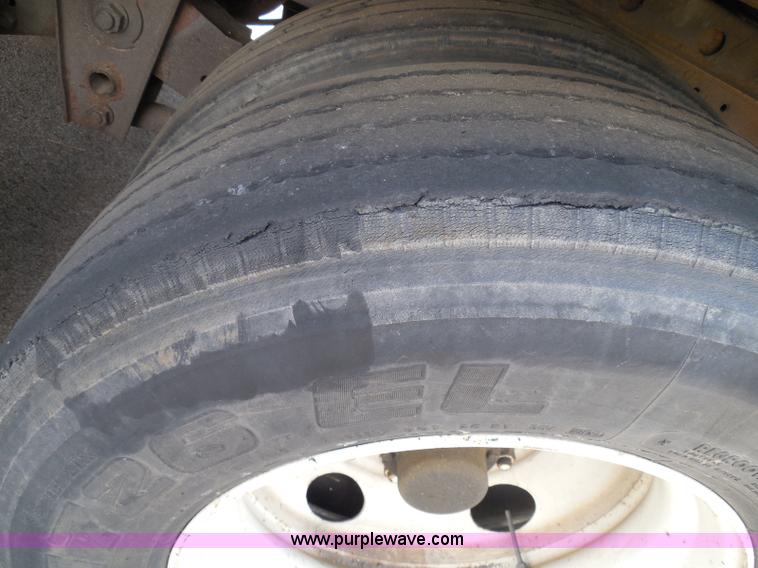 image for item I3354 1996 Dorsey AIDT-LSCG dry van trailer