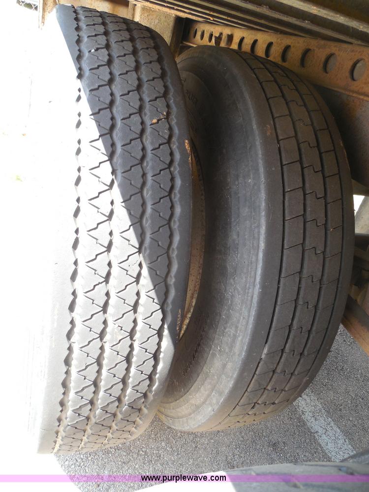 image for item I3355 1995 Dorsey AIDT-LS dray van trailer