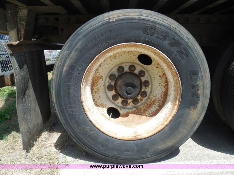 image for item I3356 1995 Dorsey AIDT-LS dry van trailer