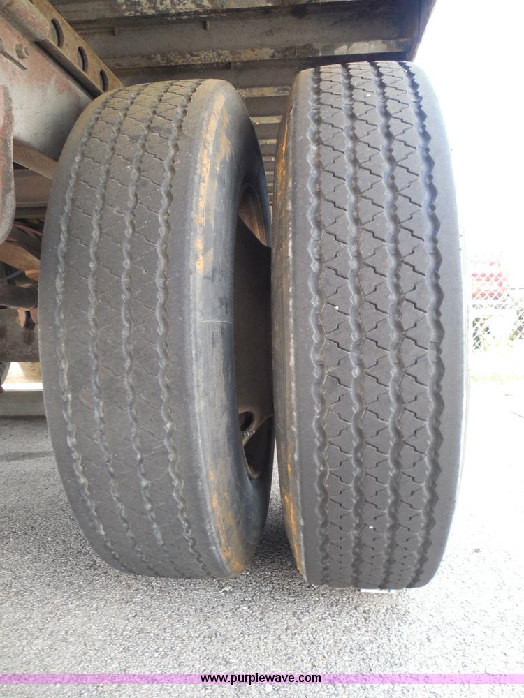 image for item I3356 1995 Dorsey AIDT-LS dry van trailer