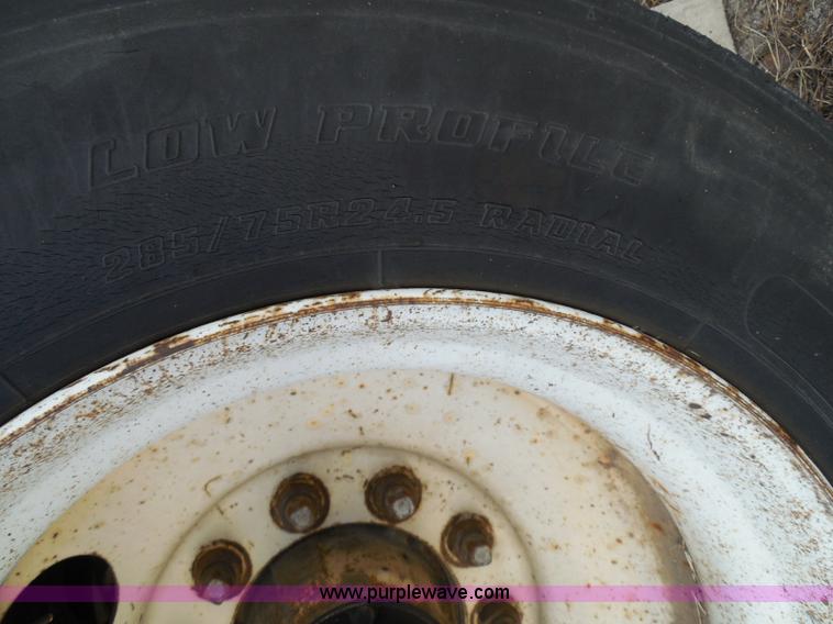 image for item I3356 1995 Dorsey AIDT-LS dry van trailer