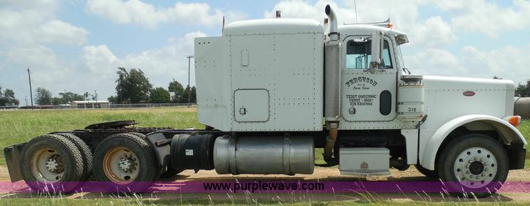 image for item I3403 1992 Peterbilt 379 semi truck