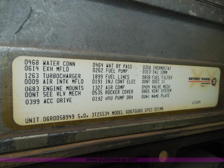 image for item I3403 1992 Peterbilt 379 semi truck