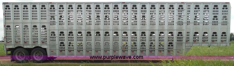 image for item I3406 2001 Barrett livestock trailer