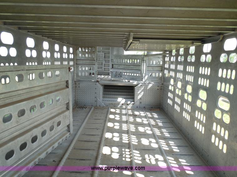 image for item I3406 2001 Barrett livestock trailer