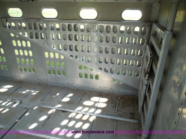 image for item I3406 2001 Barrett livestock trailer