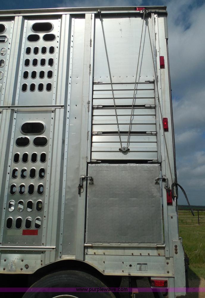 image for item I3406 2001 Barrett livestock trailer