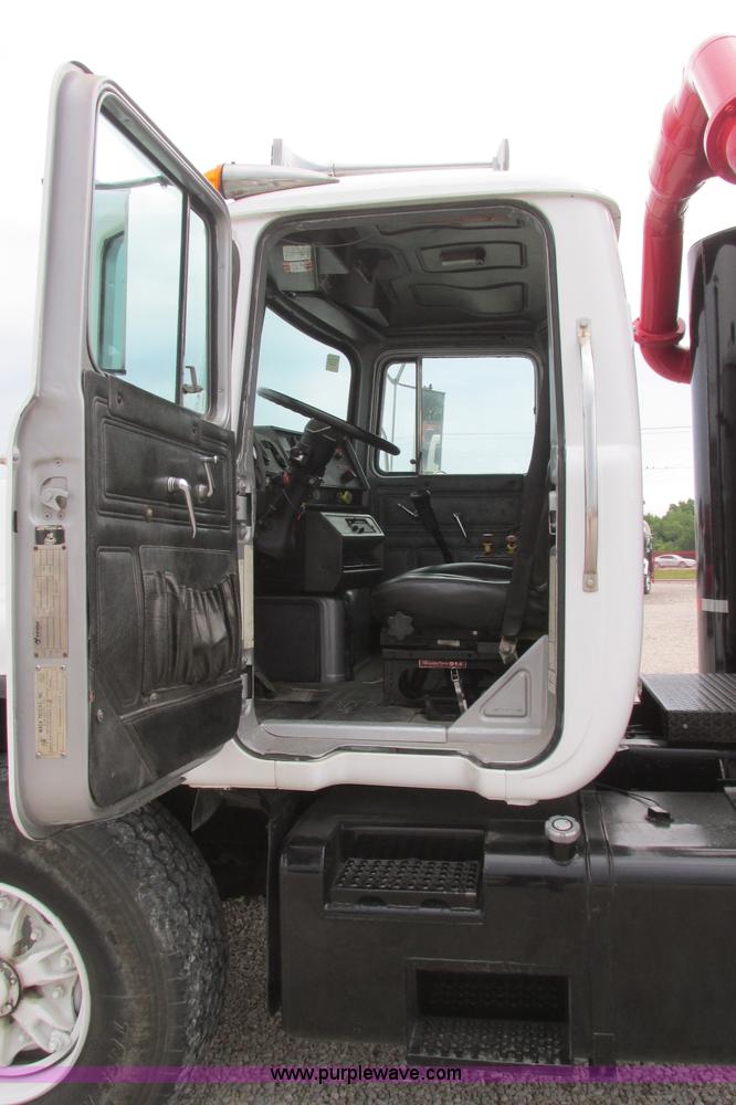 image for item I3482 1998 Mack DM690S liquid vacuum truck with liquid ring blower