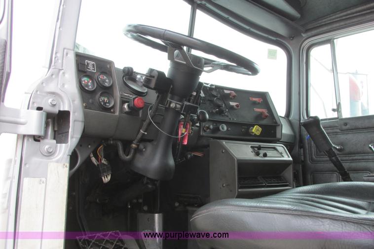 image for item I3482 1998 Mack DM690S liquid vacuum truck with liquid ring blower