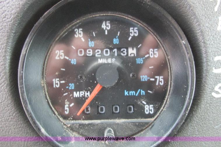 image for item I3482 1998 Mack DM690S liquid vacuum truck with liquid ring blower