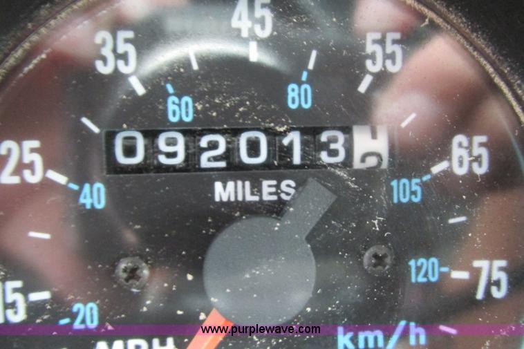 image for item I3482 1998 Mack DM690S liquid vacuum truck with liquid ring blower