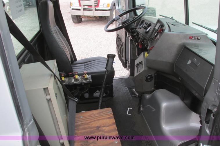 image for item I3482 1998 Mack DM690S liquid vacuum truck with liquid ring blower