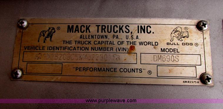 image for item I3482 1998 Mack DM690S liquid vacuum truck with liquid ring blower