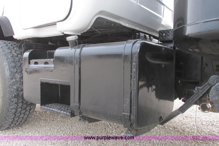 image for item I3482 1998 Mack DM690S liquid vacuum truck with liquid ring blower