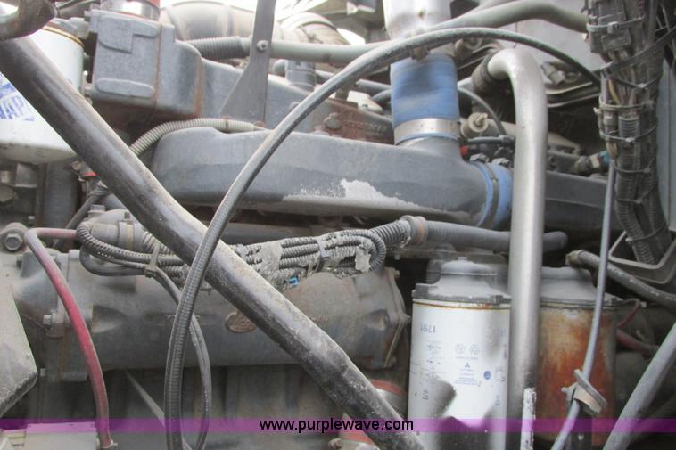 image for item I3482 1998 Mack DM690S liquid vacuum truck with liquid ring blower