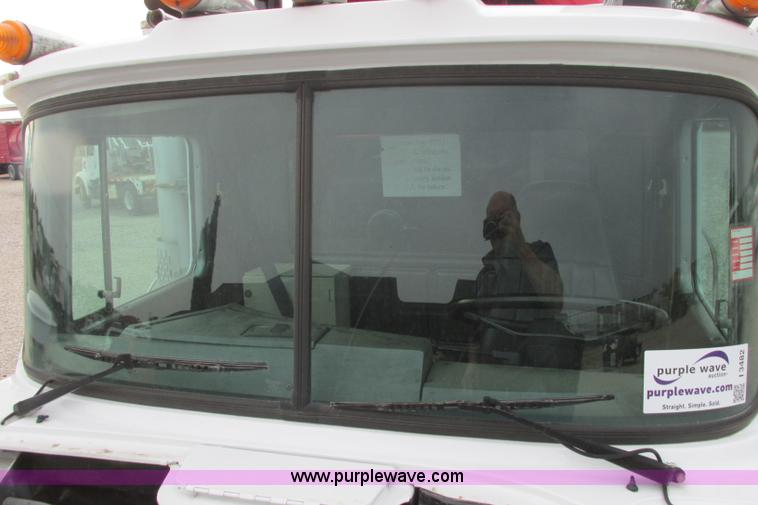 image for item I3482 1998 Mack DM690S liquid vacuum truck with liquid ring blower