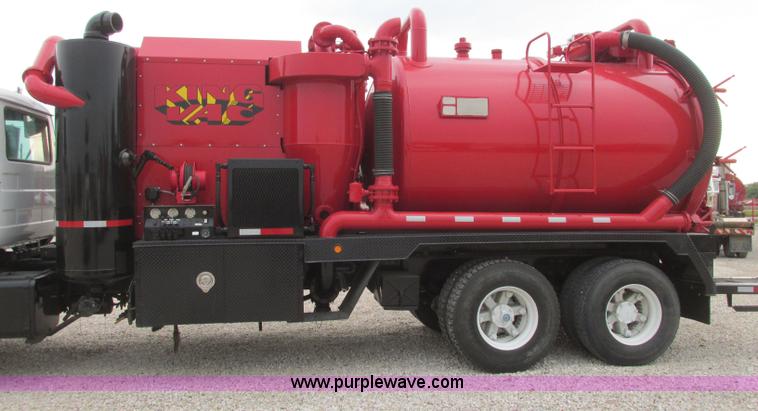 image for item I3482 1998 Mack DM690S liquid vacuum truck with liquid ring blower