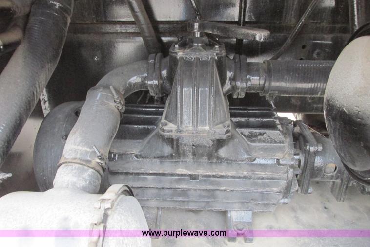 image for item I3482 1998 Mack DM690S liquid vacuum truck with liquid ring blower