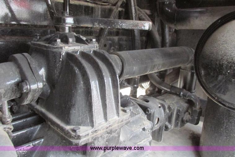 image for item I3482 1998 Mack DM690S liquid vacuum truck with liquid ring blower