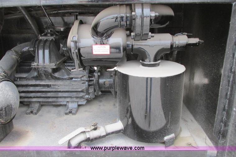 image for item I3482 1998 Mack DM690S liquid vacuum truck with liquid ring blower