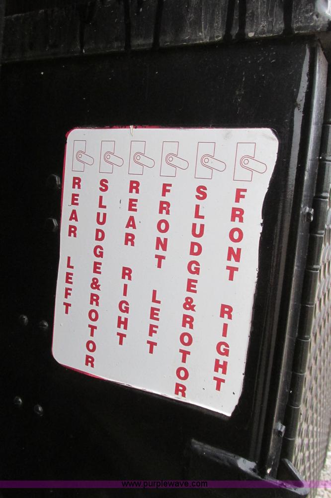 image for item I3482 1998 Mack DM690S liquid vacuum truck with liquid ring blower