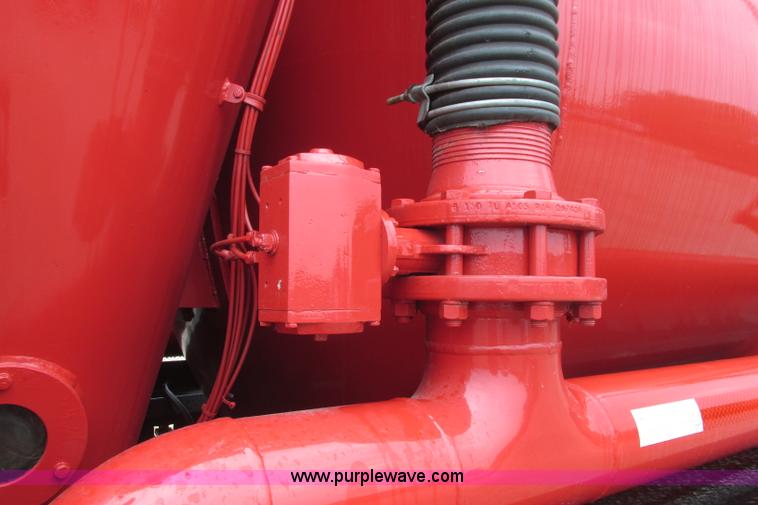 image for item I3482 1998 Mack DM690S liquid vacuum truck with liquid ring blower