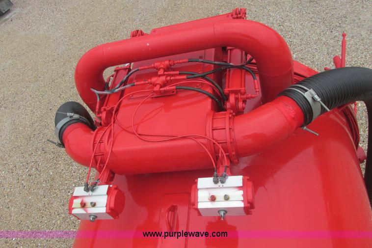 image for item I3482 1998 Mack DM690S liquid vacuum truck with liquid ring blower