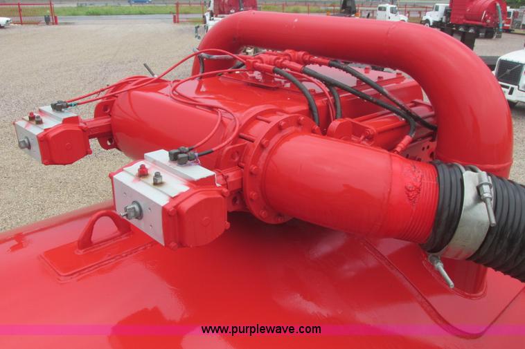 image for item I3482 1998 Mack DM690S liquid vacuum truck with liquid ring blower