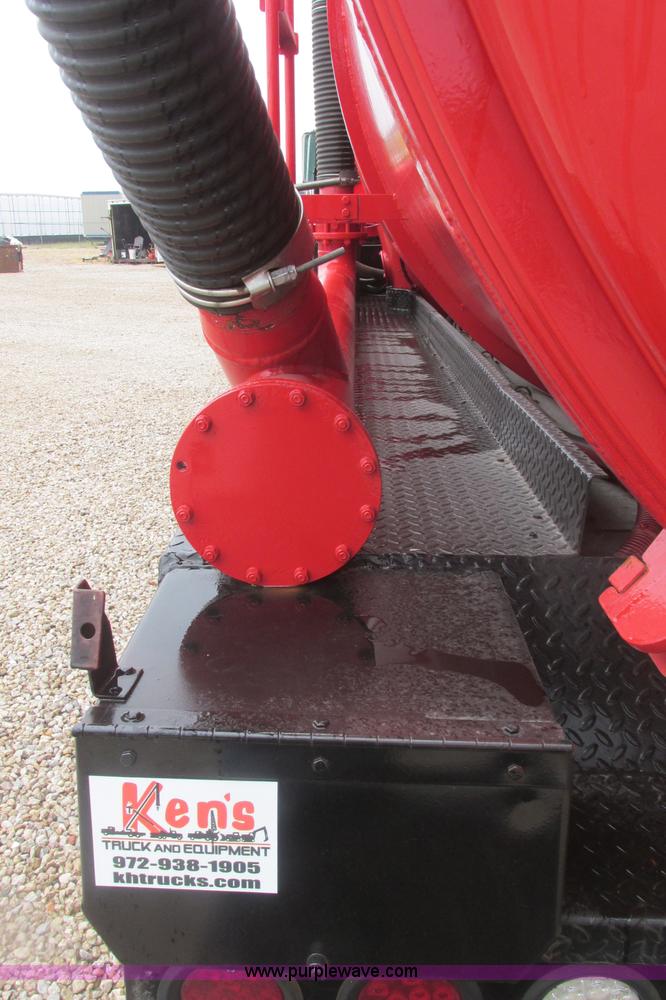 image for item I3482 1998 Mack DM690S liquid vacuum truck with liquid ring blower