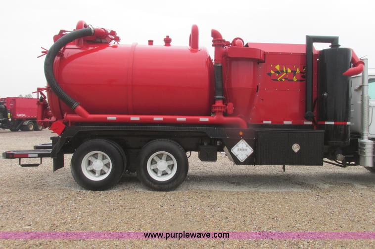 image for item I3482 1998 Mack DM690S liquid vacuum truck with liquid ring blower