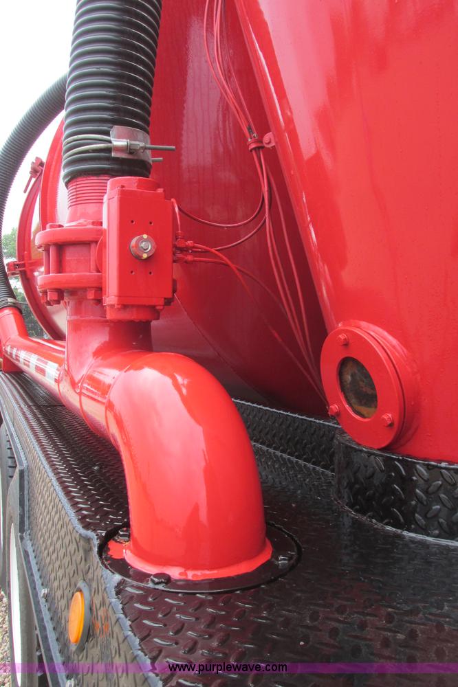 image for item I3482 1998 Mack DM690S liquid vacuum truck with liquid ring blower