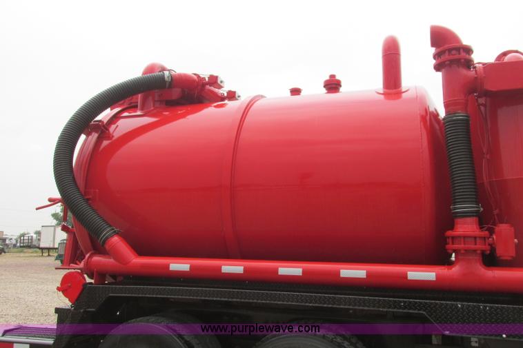 image for item I3482 1998 Mack DM690S liquid vacuum truck with liquid ring blower