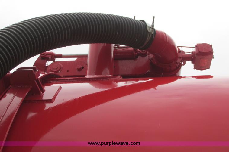 image for item I3482 1998 Mack DM690S liquid vacuum truck with liquid ring blower