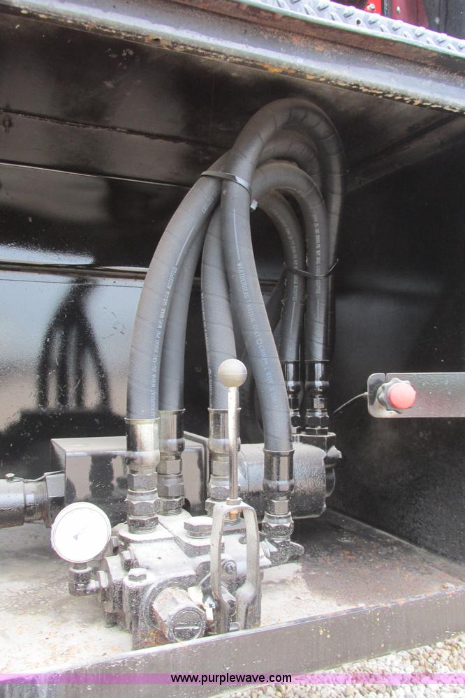 image for item I3482 1998 Mack DM690S liquid vacuum truck with liquid ring blower