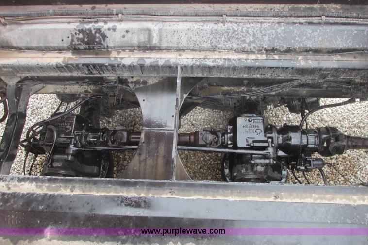 image for item I3482 1998 Mack DM690S liquid vacuum truck with liquid ring blower