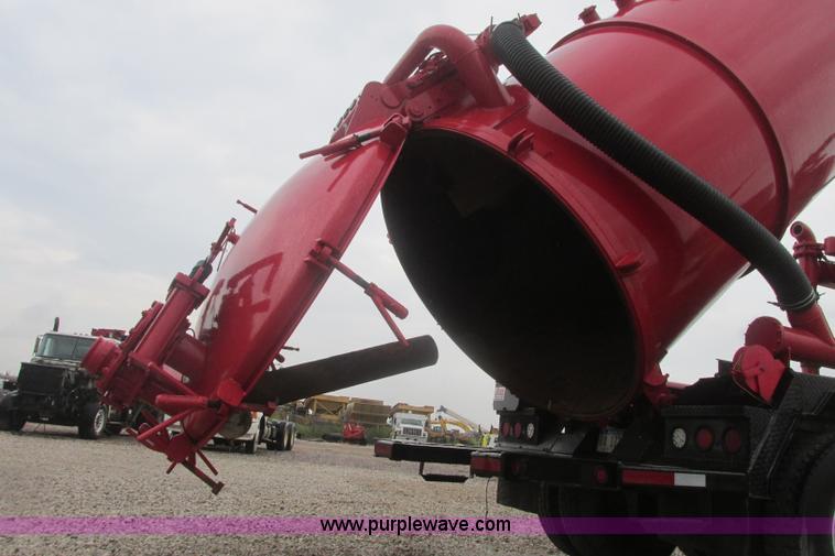 image for item I3482 1998 Mack DM690S liquid vacuum truck with liquid ring blower