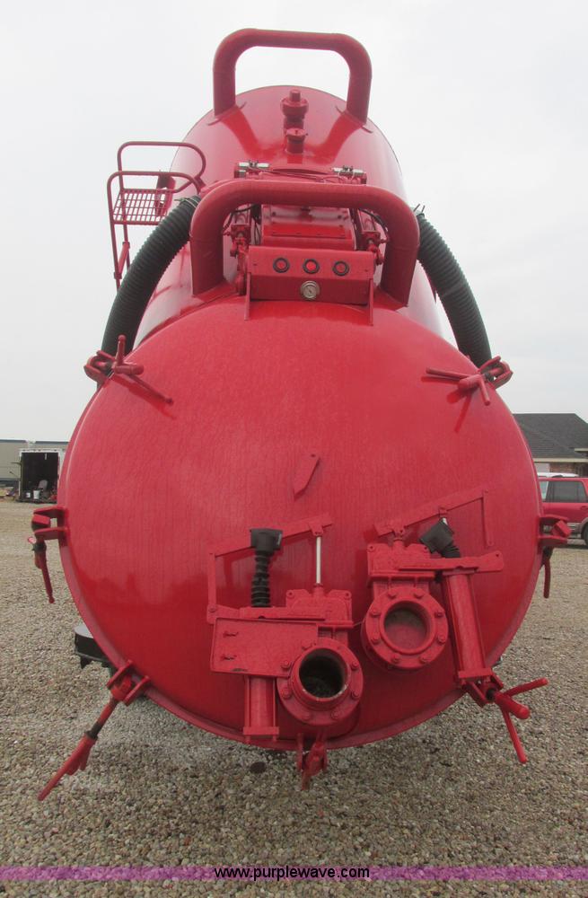 image for item I3482 1998 Mack DM690S liquid vacuum truck with liquid ring blower