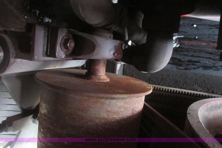 image for item I3482 1998 Mack DM690S liquid vacuum truck with liquid ring blower