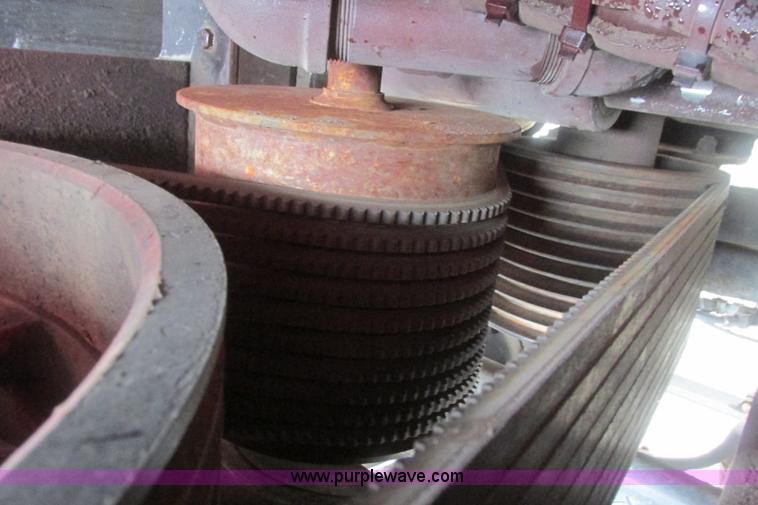 image for item I3482 1998 Mack DM690S liquid vacuum truck with liquid ring blower