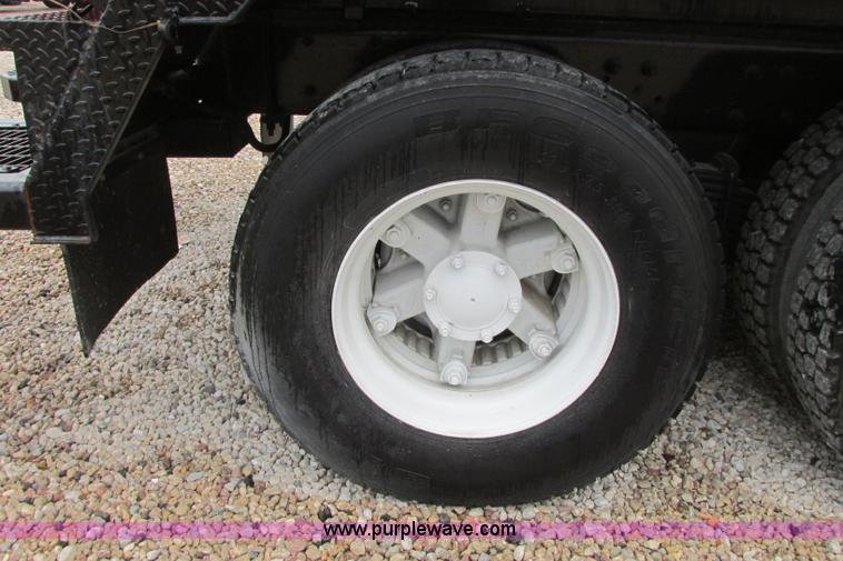 image for item I3482 1998 Mack DM690S liquid vacuum truck with liquid ring blower