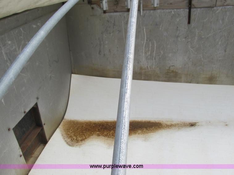 image for item I3834 1985 Freuhauf end dump trailer