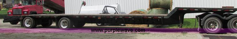 image for item I3835 1998 Specialized XL70LSD drop deck trailer