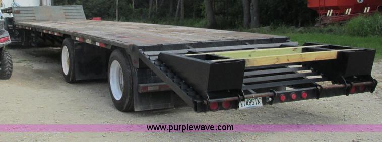 image for item I3835 1998 Specialized XL70LSD drop deck trailer