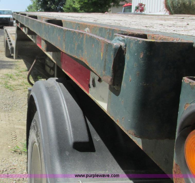 image for item I3835 1998 Specialized XL70LSD drop deck trailer